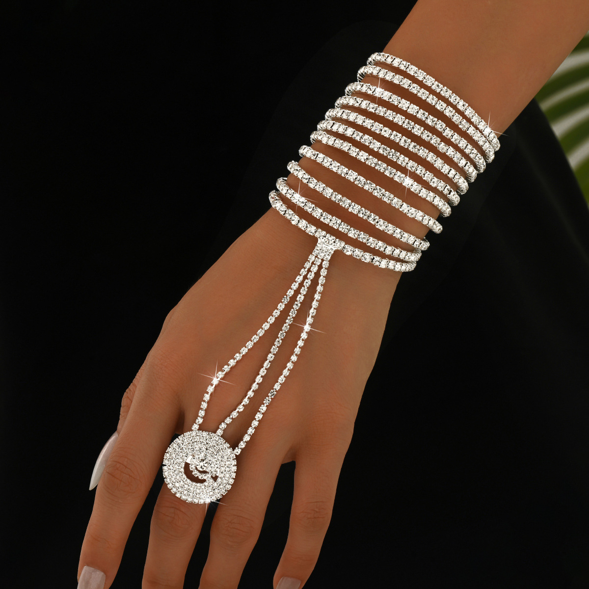 Brazaletes transfronterizos de diamantes multicapa de dedo de actrices accesorios de ropa de actrices de espectáculo joyas de decoración brillante pulsera de diamante completo image 1