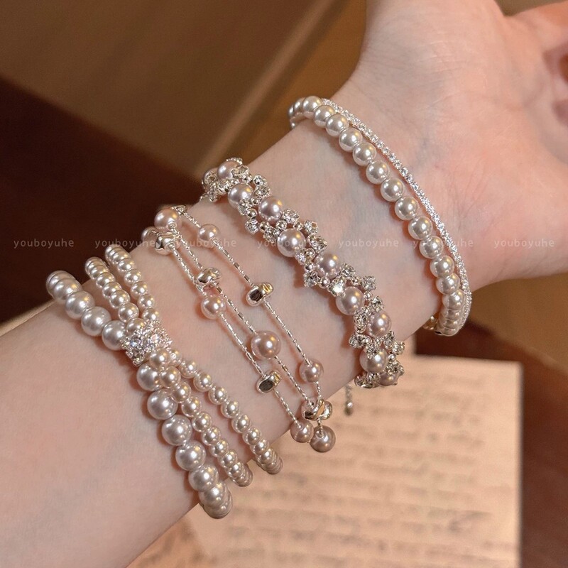 S brand pearl French-style bracelet for women, 2026 new collection, lightweight, luxurious, and exquisitely designed, perfect for layering and creating stunning looks