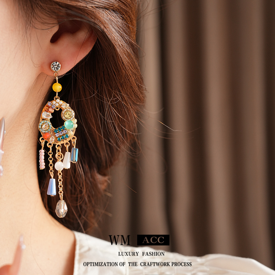 Pendientes de perlas de cristal con flecos de colores con diamantes Pendientes de estilo étnico bohemio Pendientes de nicho de lujo ligero y de alta gama image 5