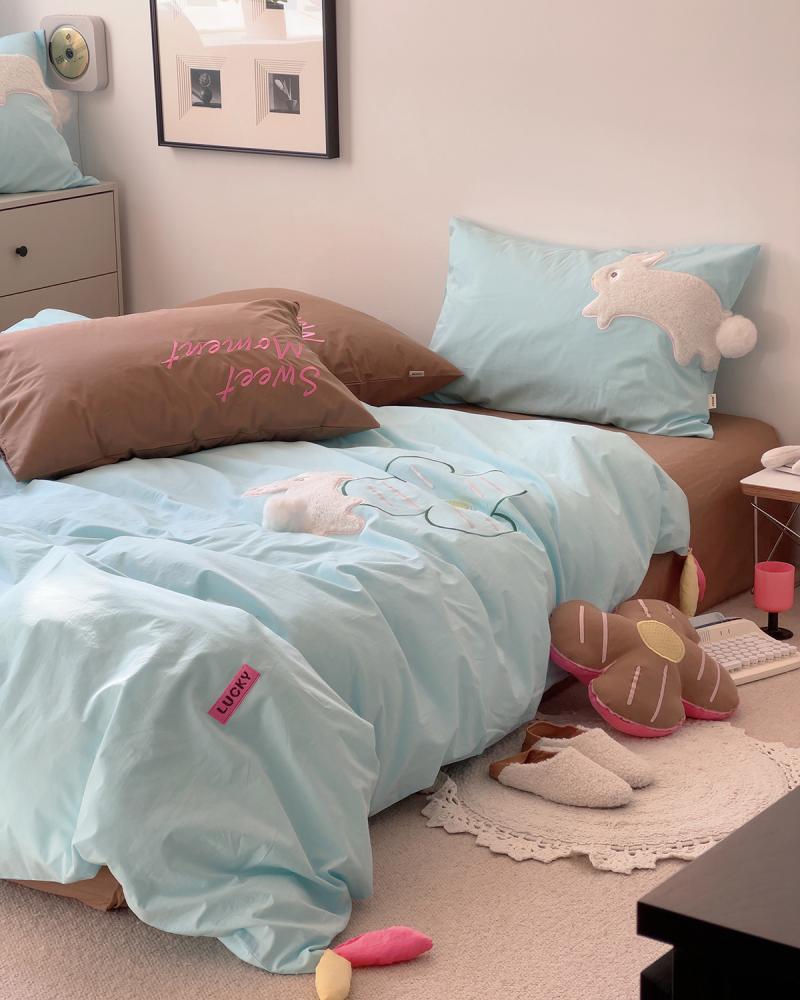 Cute cotton rabbit, three dimensional set, small bell, bedspread, 4 piece set