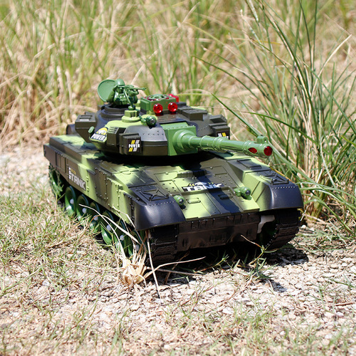 Cross-border 2.4G battle remote control tank launchable crawler remote control car charging children's gift boy toy