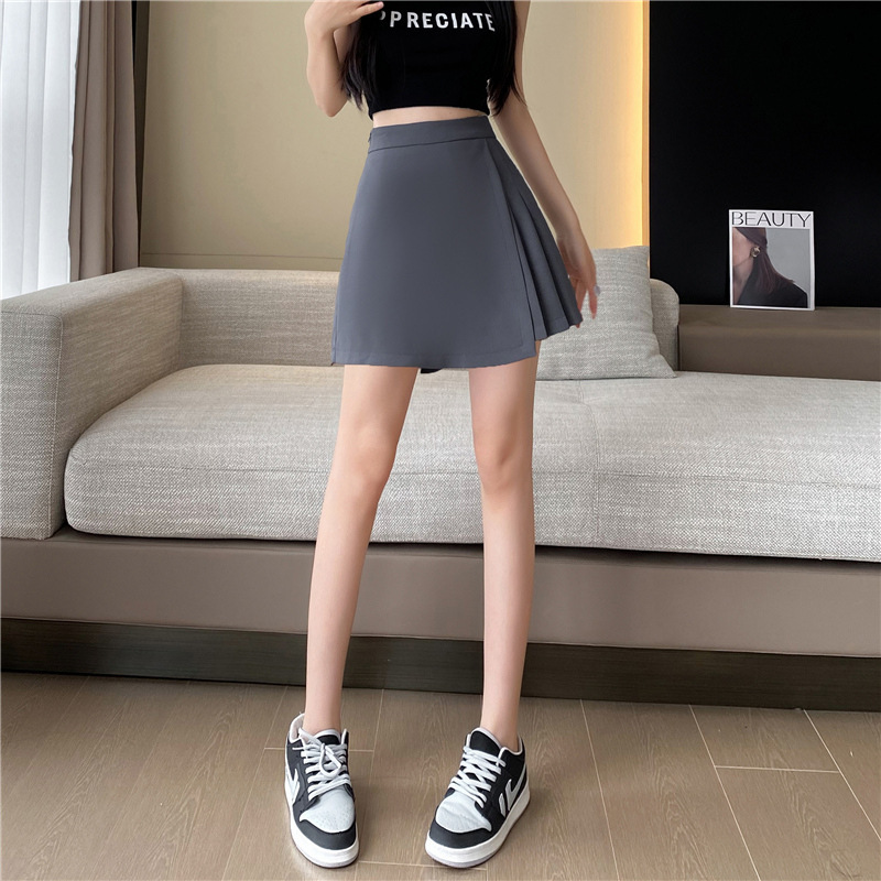 회색