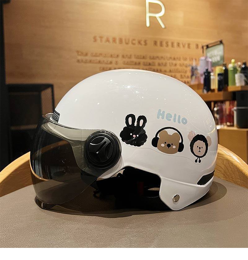 Cute Cartoon-Style Motorcycle Helmet for Women, New National Standard 3C Certified, Simple Design, Sun Protection