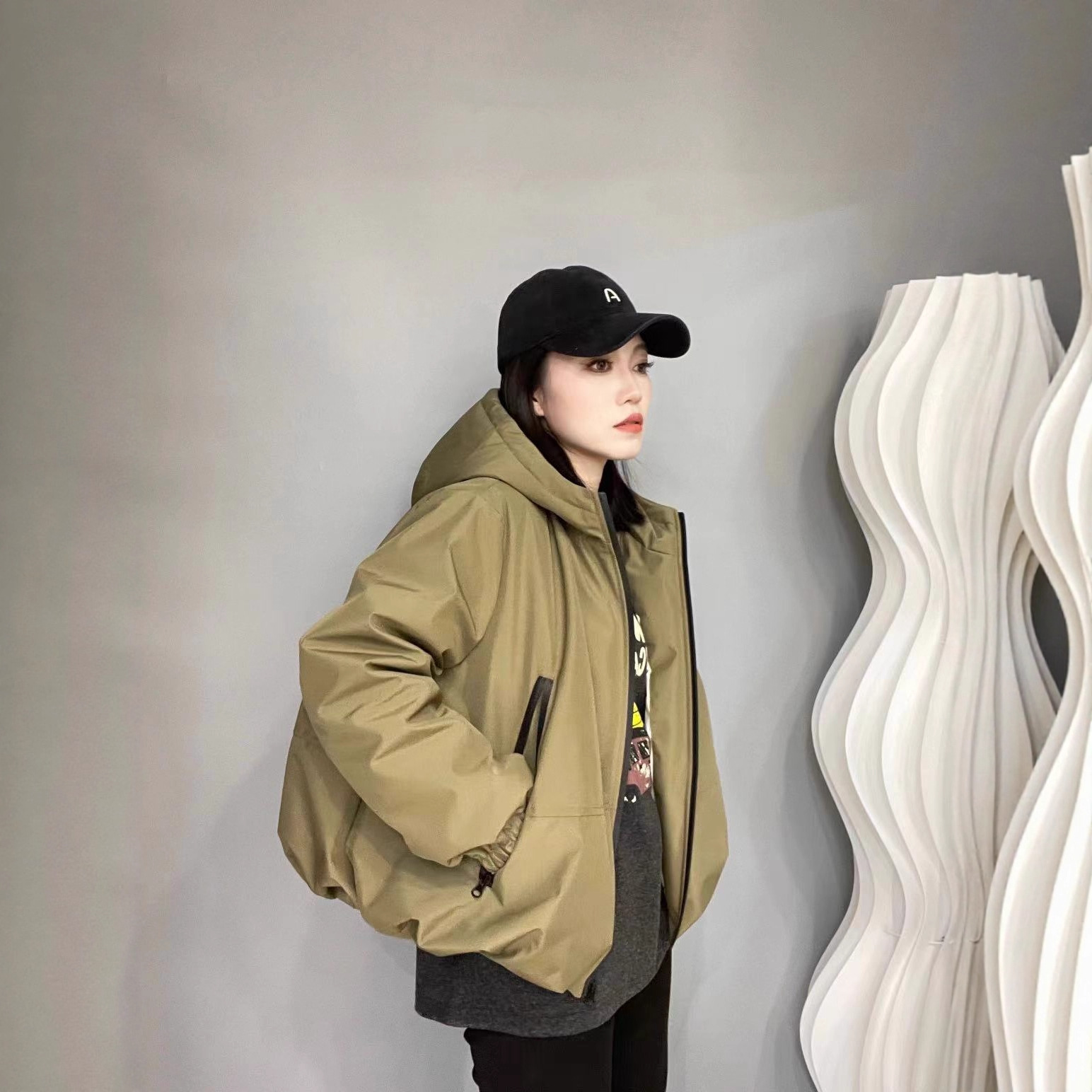 25102649 金番茄 90白鸭绒  休闲运动风冲锋衣连帽羽绒服