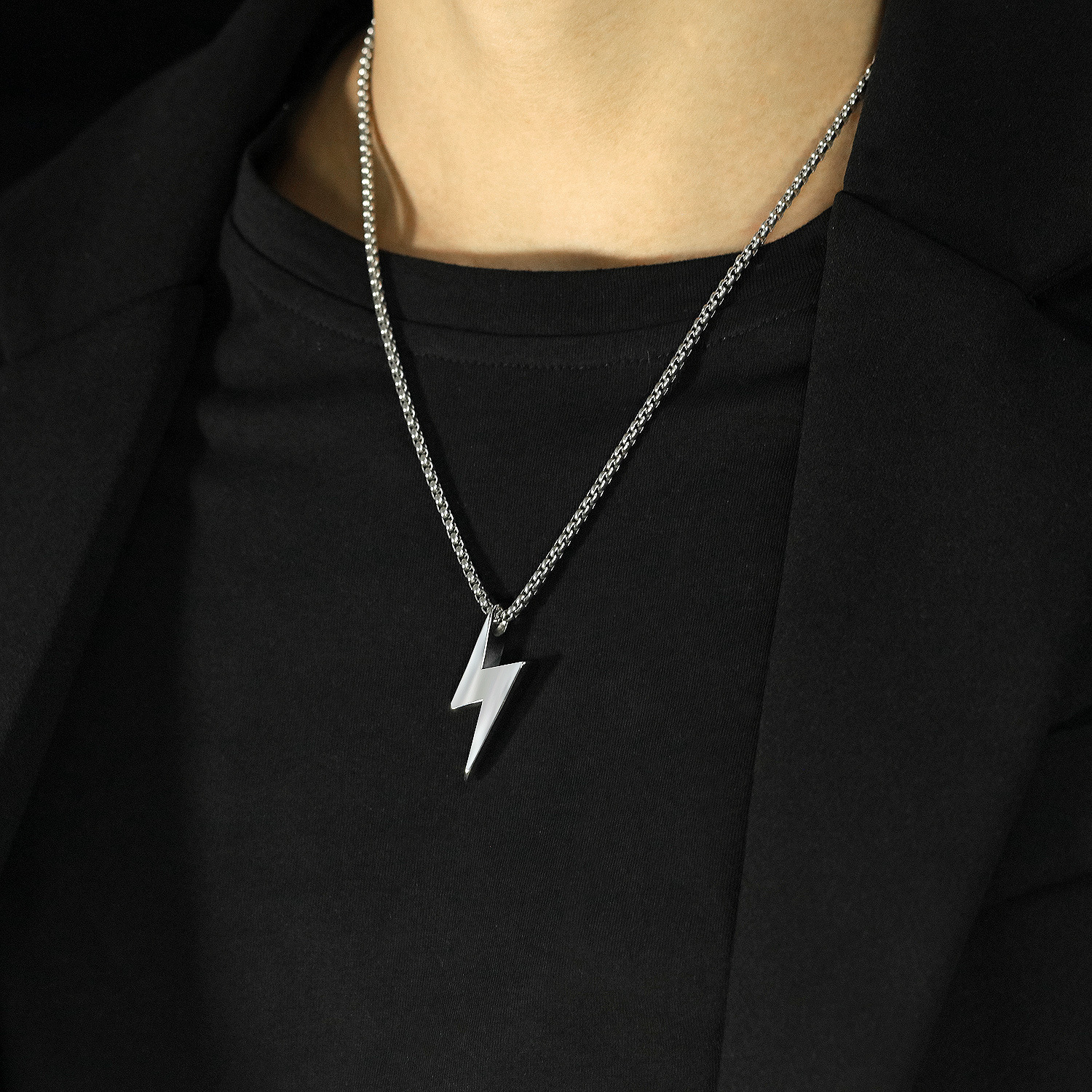 Unisex Gender Simple Style Streetwear Lightning Titanium Steel Polishing Unisex Pendant Necklace Men Pendant Necklaces