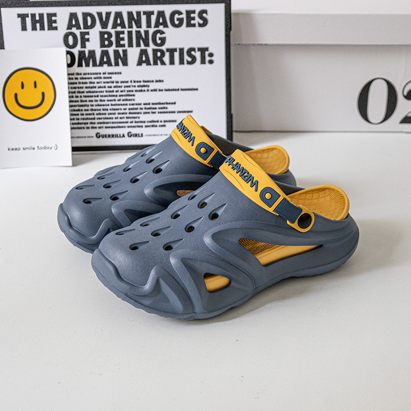 Zapatos de moda coreana para hombres, zapatos de playa de moda de verano, zapatillas frías con una base gruesa resistente al desgaste.