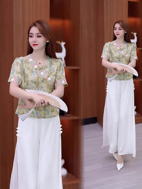 新しい中国風の女性の半袖半開襟ボタン T シャツトップショートレディース V ネックカラーボトムシャツ薄い小さなシャツ女性|undefined
