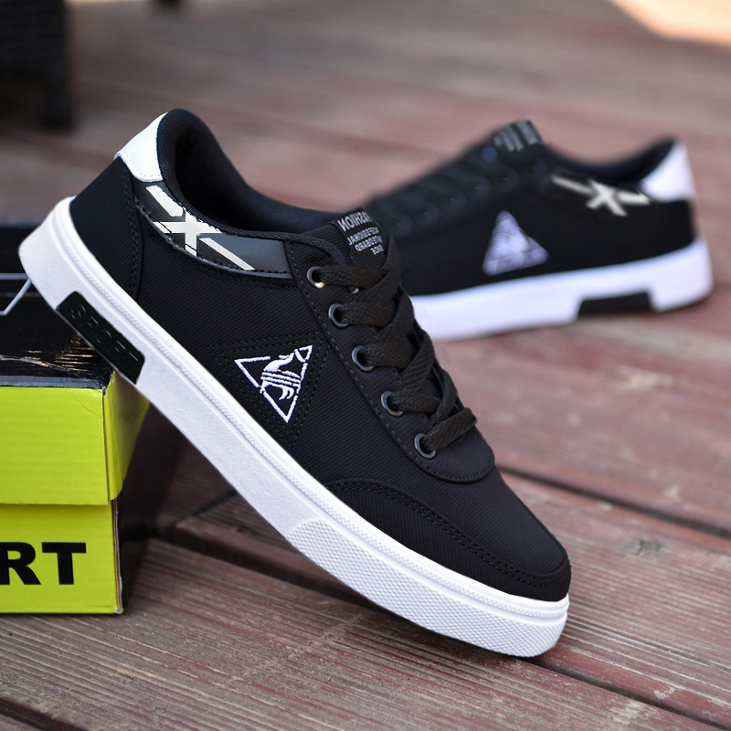Zapatos de lona de primavera para hombres 2024 nuevos zapatos casuales de hombre zapatos deportivos de altura baja tendencia zapatos de trabajo versátiles