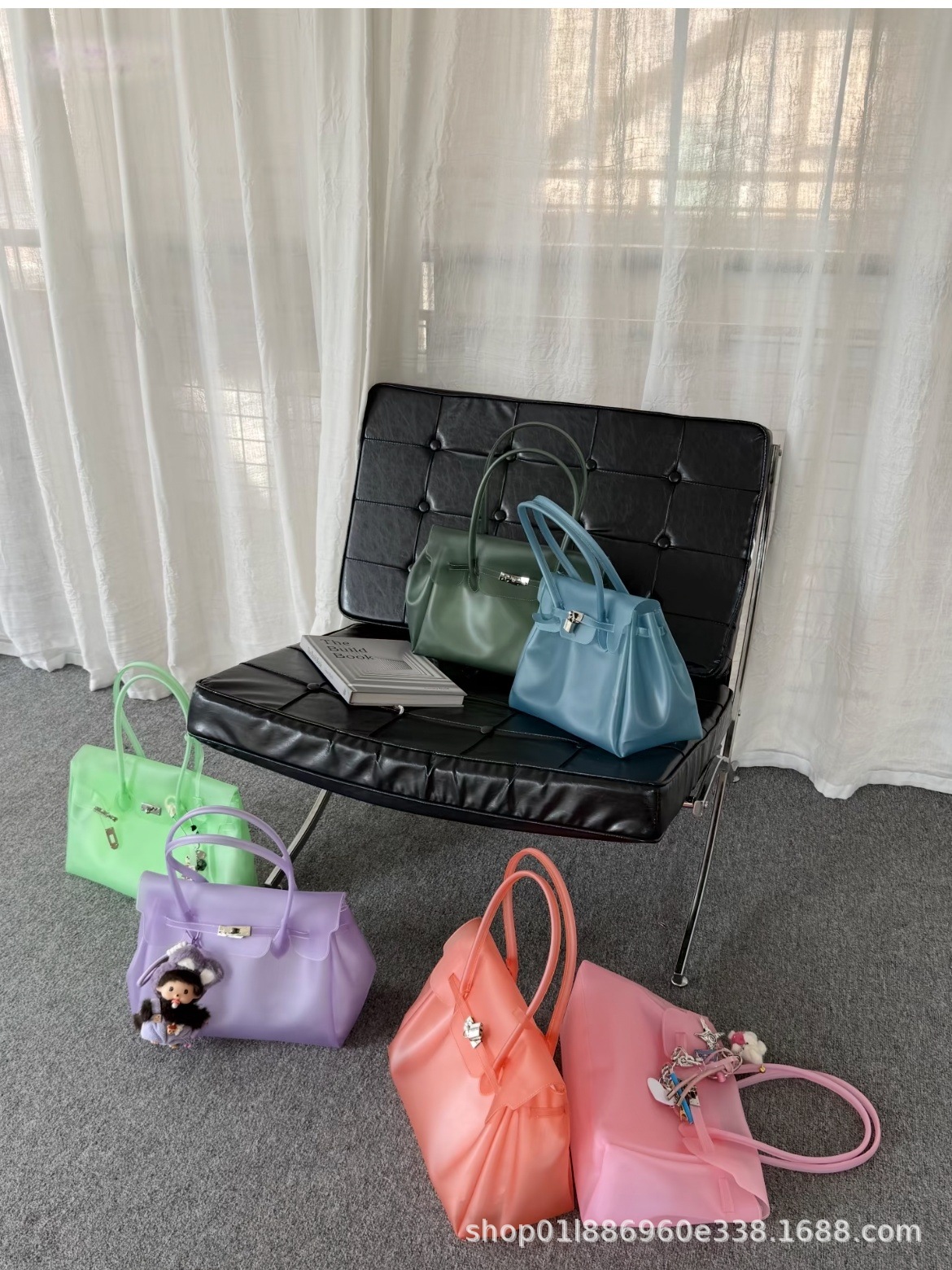Capacious shoulder bag