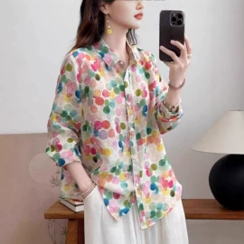 女式衬衫;连衣裙;女式T恤