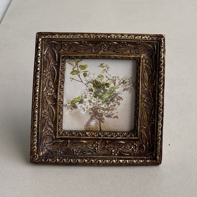 Retro Carved Resin Photo Frame for Home Photo Decoration and Shooting Photography Props Picture Frame European Style Table