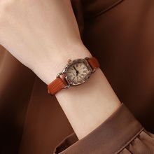 新款复古手表女防水简约小表盘初高中生皮带款女士精致小巧款腕表