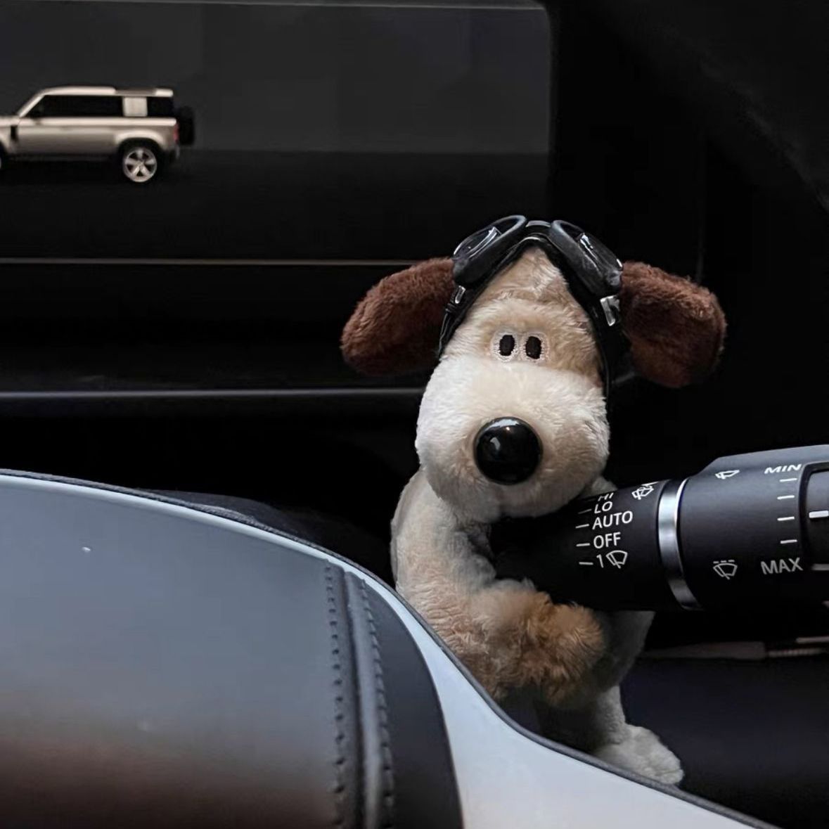 Car Fender Interior Decoration Ornaments Cute Bear Leader Dog Car Fender Wiper Decorative Doll