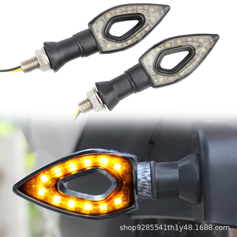 Fábrica al por mayor del sudeste asiático accesorios de modificación de motocicleta hueco en forma de corazón luz de dirección LED señal 12V universal