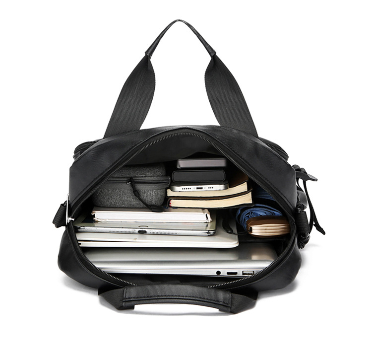 The new 2024 high-end briefcase, a simple men's large-capacity casual sports single-shoulder bag, is water-resistant for cross-border use undefined