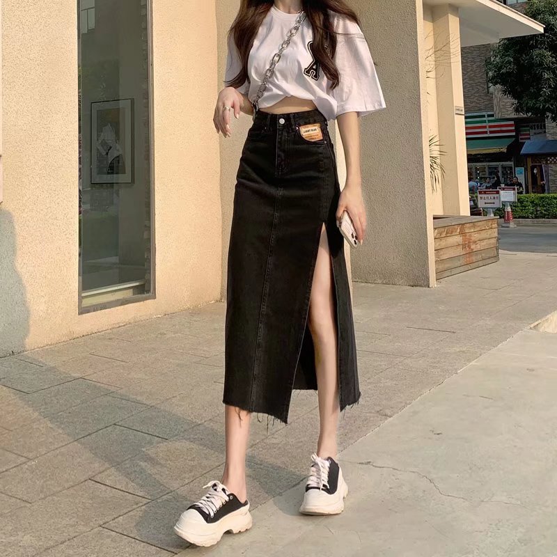 Vintage Ins Hong Kong Style Design Sense Side Split Denim Skirt Women's 2025 New Summer High Waist Fur Edge Long Skirt