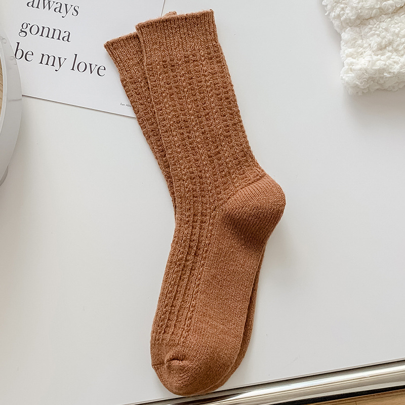 Patrón de cáñamo de otoño e invierno de cachemira de las mujeres calcetines de pelo de las mujeres de media pantorrilla de lana de color sólido grueso calcetines Mori calcetines