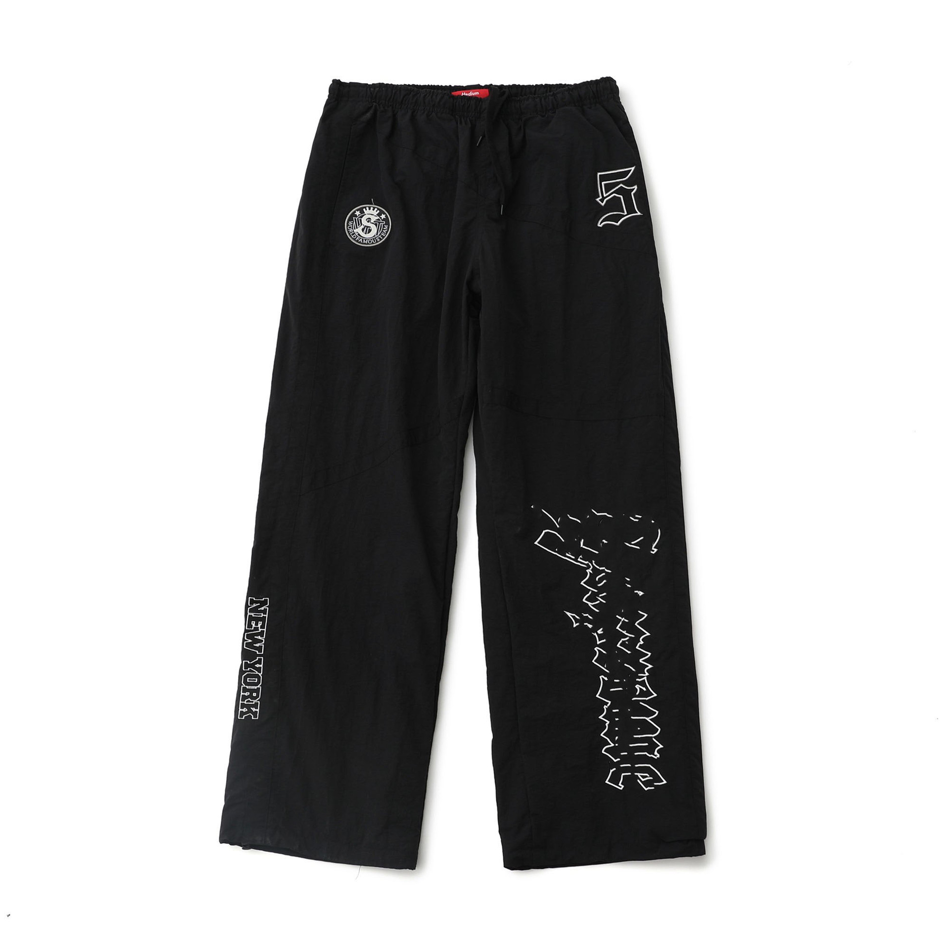 A1. pantalones negros
