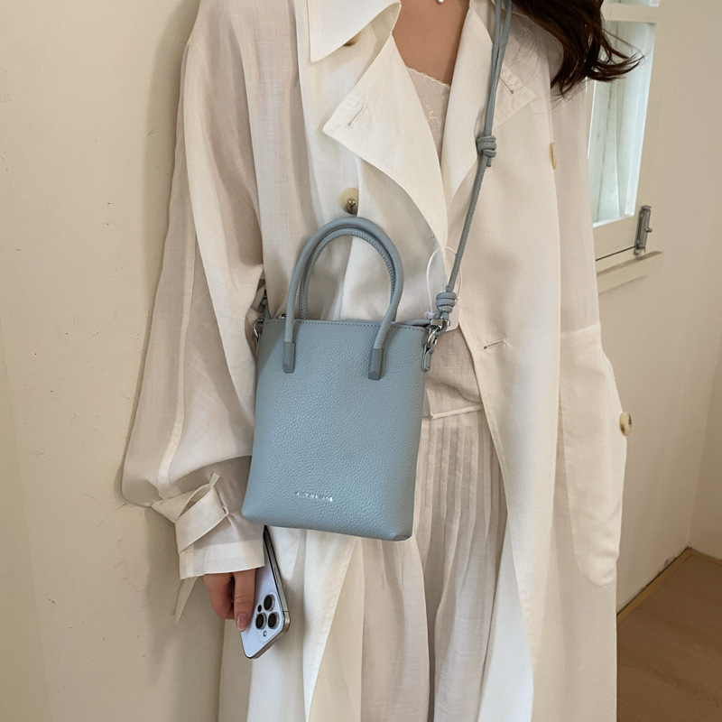 Bolsos de papas fritas de cuero suave diarios de estilo extranjero para mujeres 2026 nuevo bolso de teléfono móvil de moda simple bolso de hombro de viaje