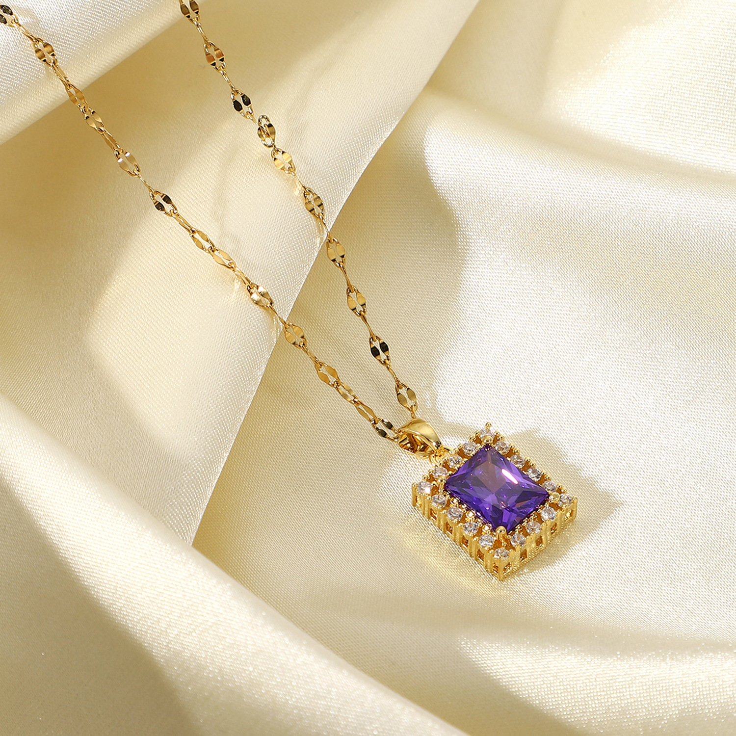Fashion 18k Gold-plated Stainless Steel Necklace Square Violet Cubic Zirconia Pendant Necklace display picture 1