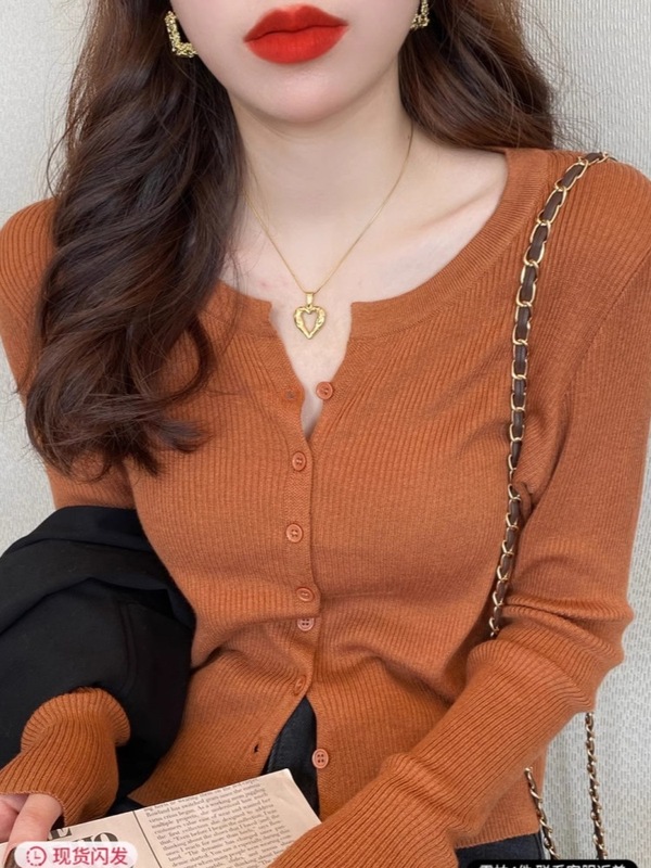 長袖ニットの底のシャツの女性の春の服の2025新型のvネックの薄いタイプのカーディガンのセーターのオーバーは身を修める中に上着を掛けます。|undefined
