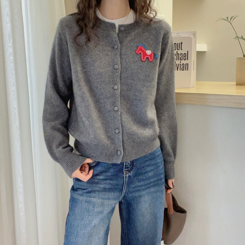 Fun Pony Embroidered Knitted Cardigan 2026 Autumn and Winter New Round Neck Loose Tops Casual Lazy Button Top