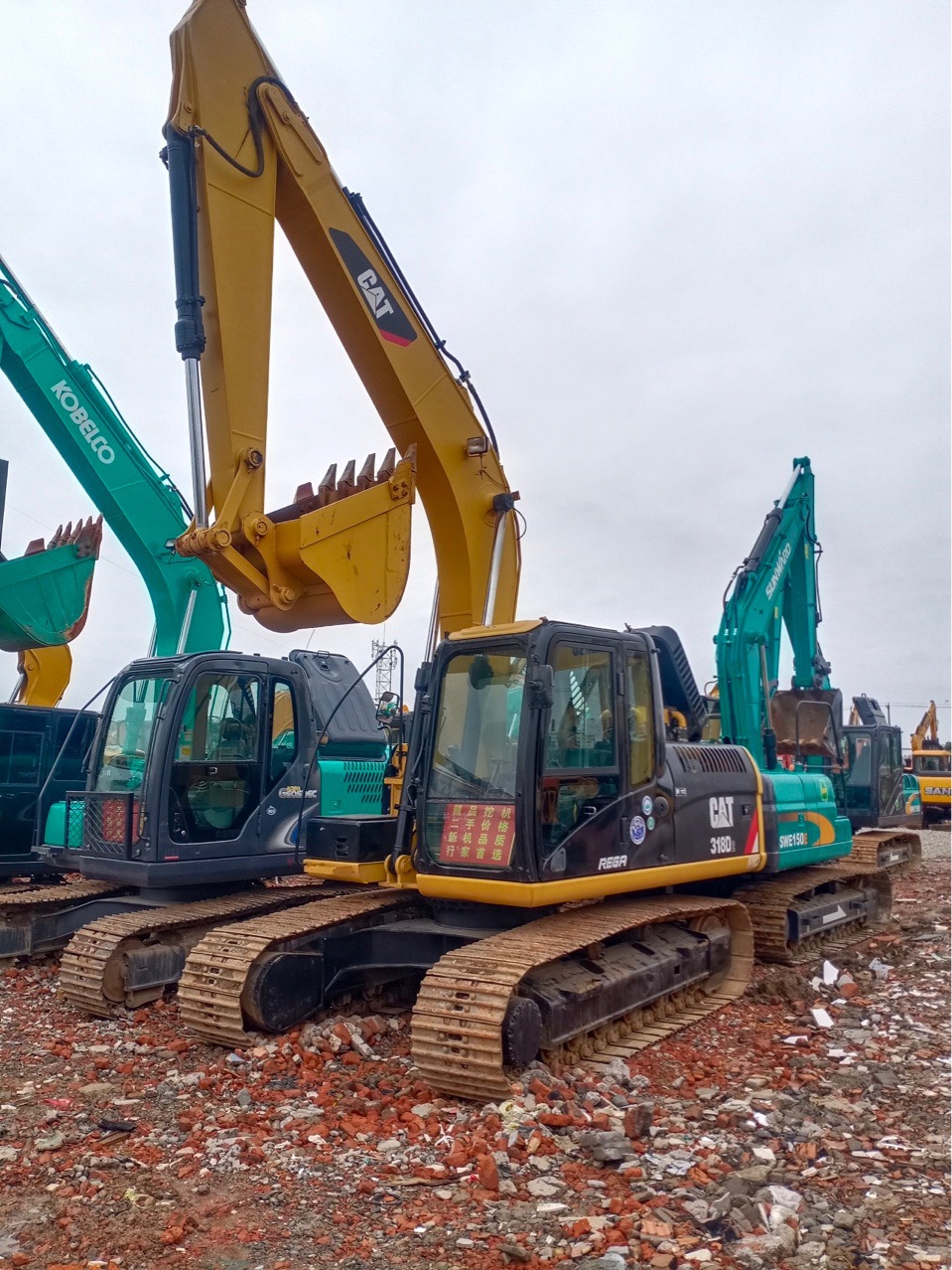 Excavadora 312 130 140 135 en Guangdong.