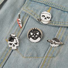 New Creative Skull Head Pin with Vintage Oblique Style Enamel Badge Accessory Manufacturer