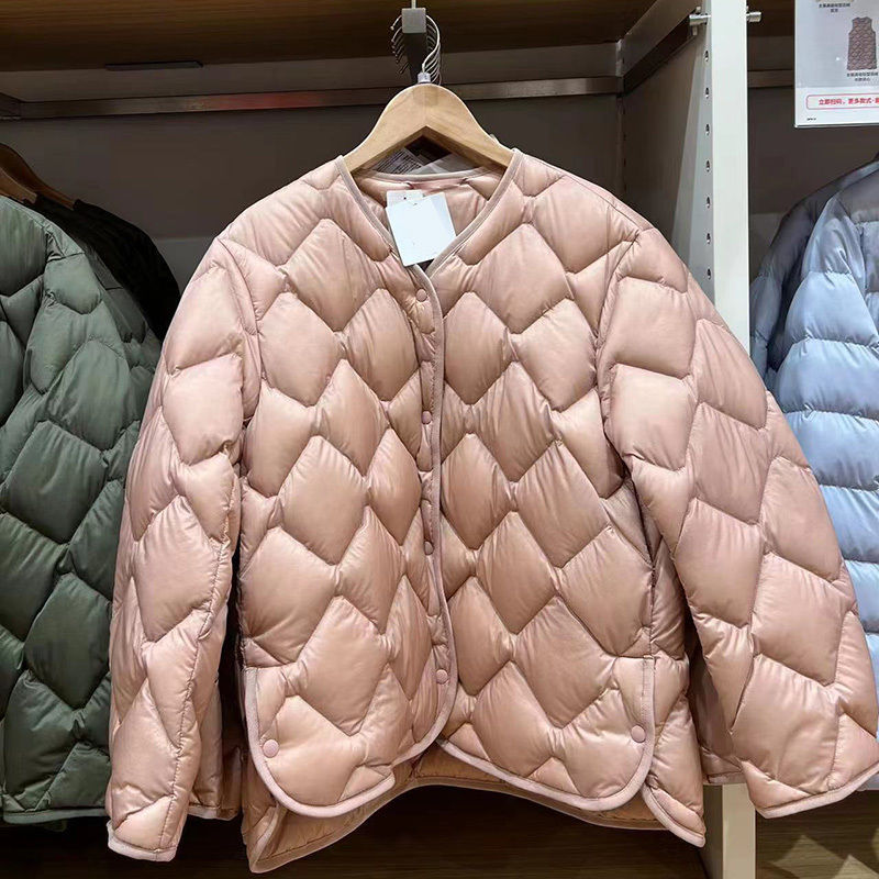 Transfronterizo Tik Tok nuevo chaqueta de plumón de alta calidad mujer corta ligera delgada plumón revestimiento de cuello redondo chaqueta casual