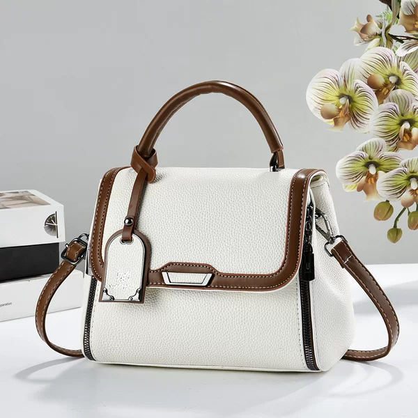Popular classic color-blocked crossbody shoulder bag, stylish and elegant, high aesthetic value, niche luxury, light luxury small square bag