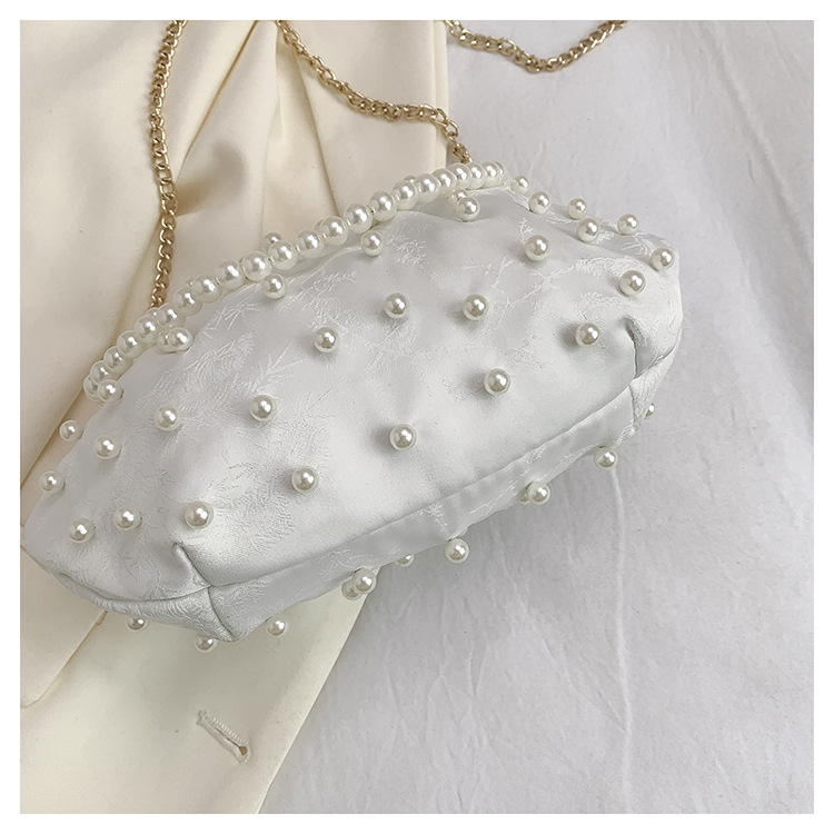 Women's Medium Special Solid Color Elegant Classic Style Pearls Clasp Frame Dome Bag display picture 6