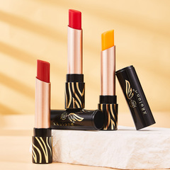 Xuanluolan Carotene Lip Balm Lipstick Autumn and Winter Affordable Lip Care Pseudo-Female Women Wholesale L009