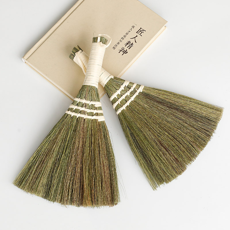 Factory Production and Wholesale of Small Reed Brooms, Filament Desktop Brushes, Soft Industrial Use Mini Dust Removal Brushes
