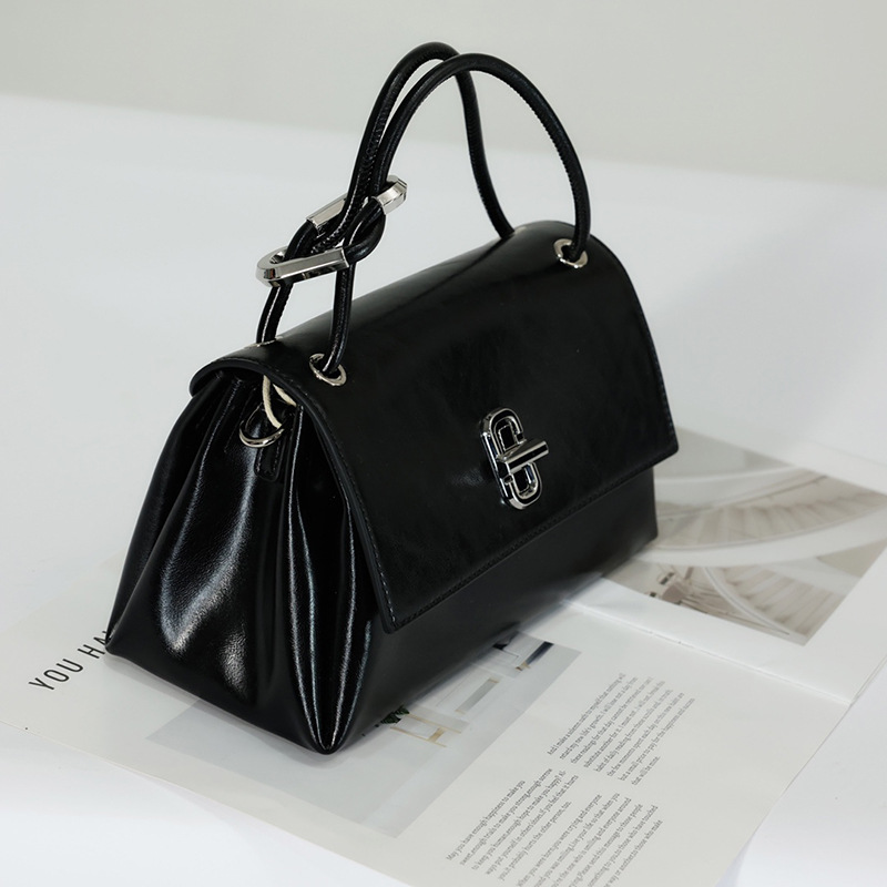 2026 New Fashion Cowhide Crossbody Shoulder Bag For Women Genuine Leather Large Capacity Luxury Versatile Tote Bag - Thumbnail 8