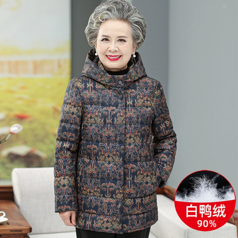 Пуховик для среднего и пожилого возраста, Женское зимнее пальто для мамы, старая леди, белый утиный пух, 60-летняя бабушка 70 лет, носит утолщенная одежда