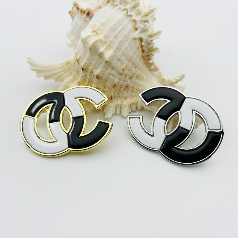 Love Pearl Chanel Style Brooch Women's Fashion All-match Chanel Granny Classic High-end Double C Letter Chest Accessories