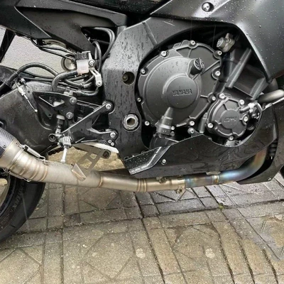 YZF-R1 MT10, Exhaust pipe