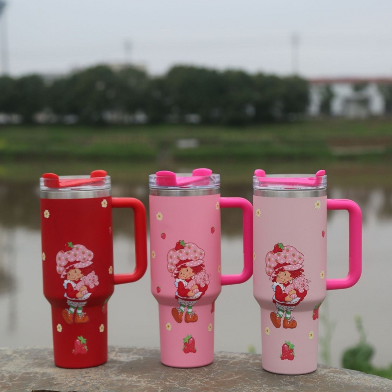 Amazonas transfronterizas fresa niña 40oz taza de automóvil de segunda generación taza de hielo de gran capacidad con mango de paja taza de agua