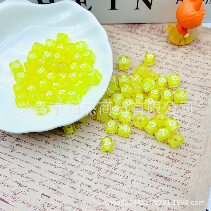 6*6 ミリメートルアクリルレインボー数字と文字パンチビーズ手作りビーズ在庫ありクロスボーダーホット販売レタービーズブレスレット|undefined
