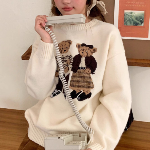 Retro Cartoon Bear Embroidered Crew Neck Knit Sweater for Women - Autumn New Arrival Loose Fit Sweater for Small Figures