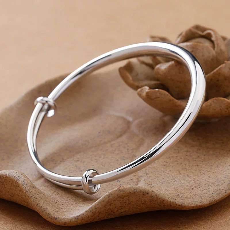 Glossy silver fashionable adjustable classic silver bracelet, simple and elegant design, Korean style