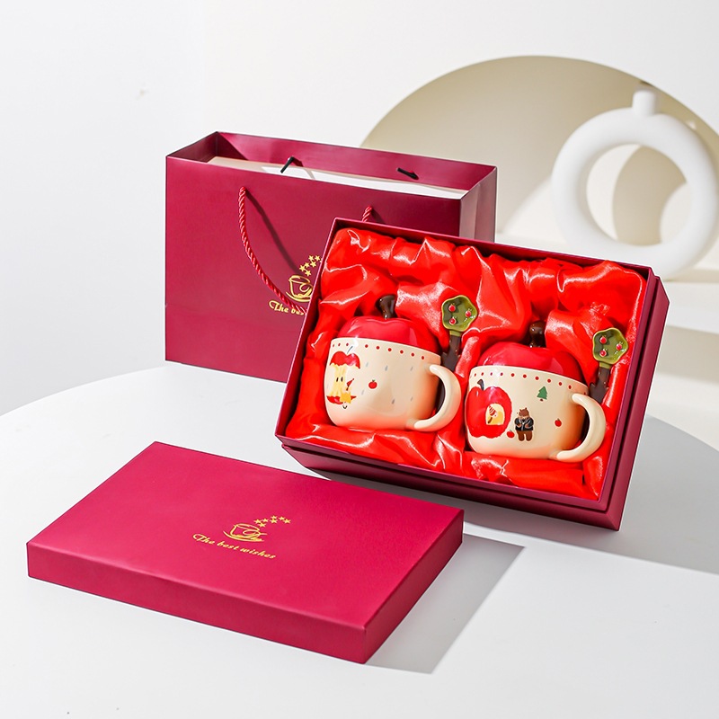 Regalos de Año Nuevo, copas de manzana retrógradas con tapa y cucharas, cajas de regalo para regalo de cumpleaños para amigos.