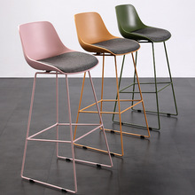 北欧简约家用吧椅现代铁艺高脚椅彩色塑料创意吧台椅靠背酒吧凳子