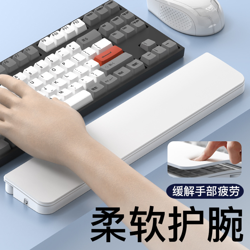 国境を越えた起爆金二十二合一多機能清潔セットオフィス腕保護キーボード手は革スポンジ手に支えられている|undefined