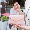 Mini baby crocodile pattern handbag 2023 spring simple retro stone pattern pearl bag foreign trade explosion women's bag