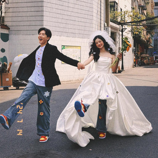Wedding Photo Studio Couple Travel Photography Theme Art Photo Photography Clothing Outdoor Street Photography White Satin Tube Top Dress
