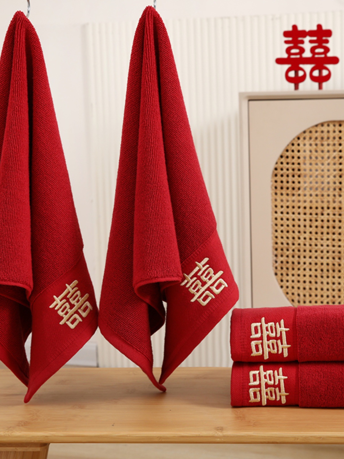 퓨어 코튼 레드 타월 목욕 타월 4 개 세트 선물 가방 웨딩 축하 결혼식 축하 단어 떨어지지 않는 달리기