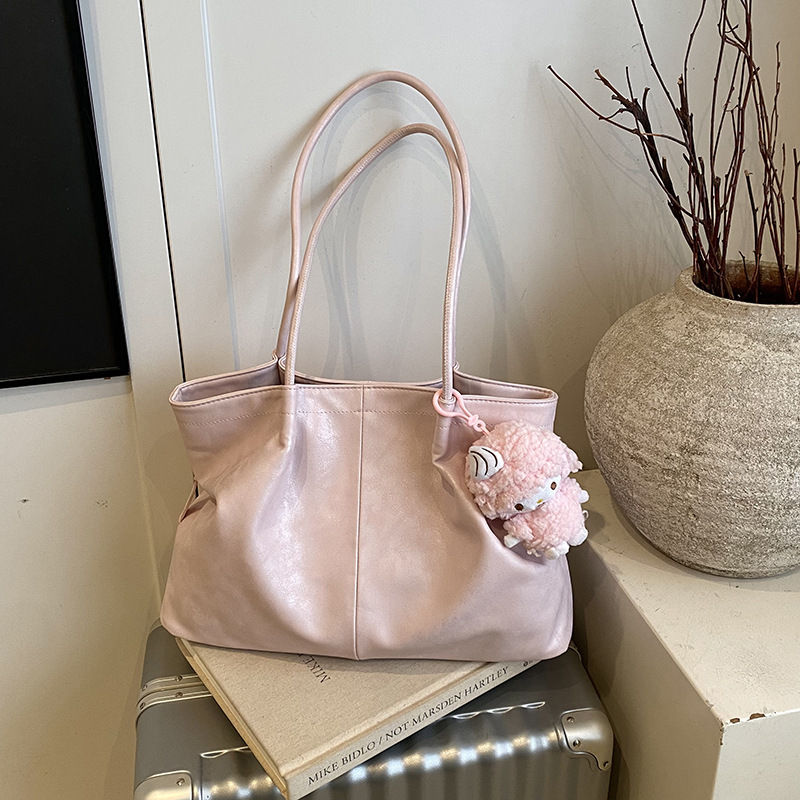 Fashionable Casual Personality Shoulder Bag Winter New Style Bag 2026 Trendy Niche Design Women's Tote Bag