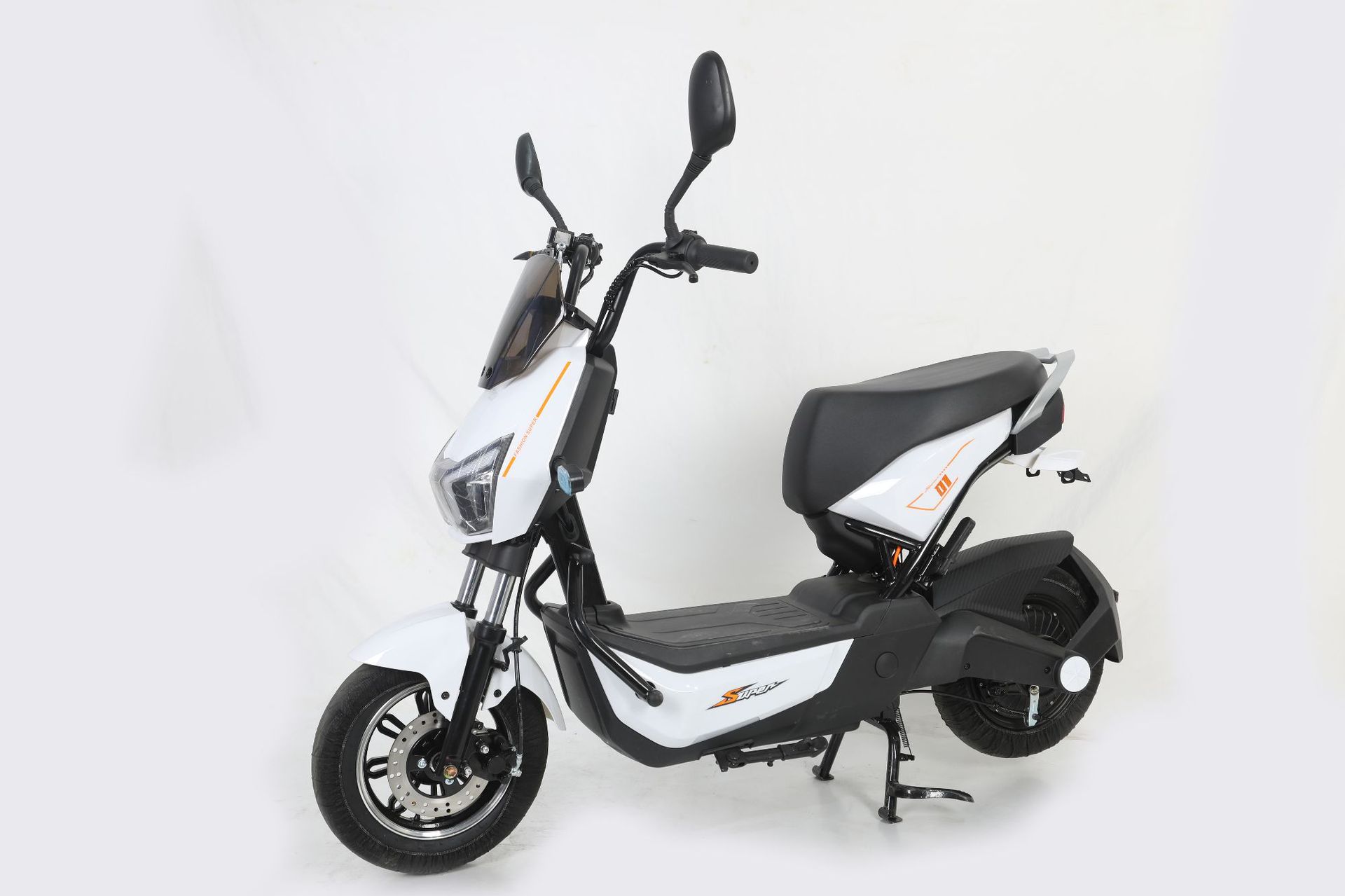New Foreign Trade Export Two-Wheeled Tram War Eagle Electric Vehicle High-Power Battery Vehicle Middle East Electric Motorcycle Southeast Asia