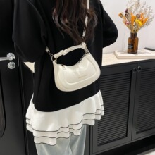 �������Еr�аٴ�W�t��ɫ��Y�����2025���ļ��¿��n��б���Ů